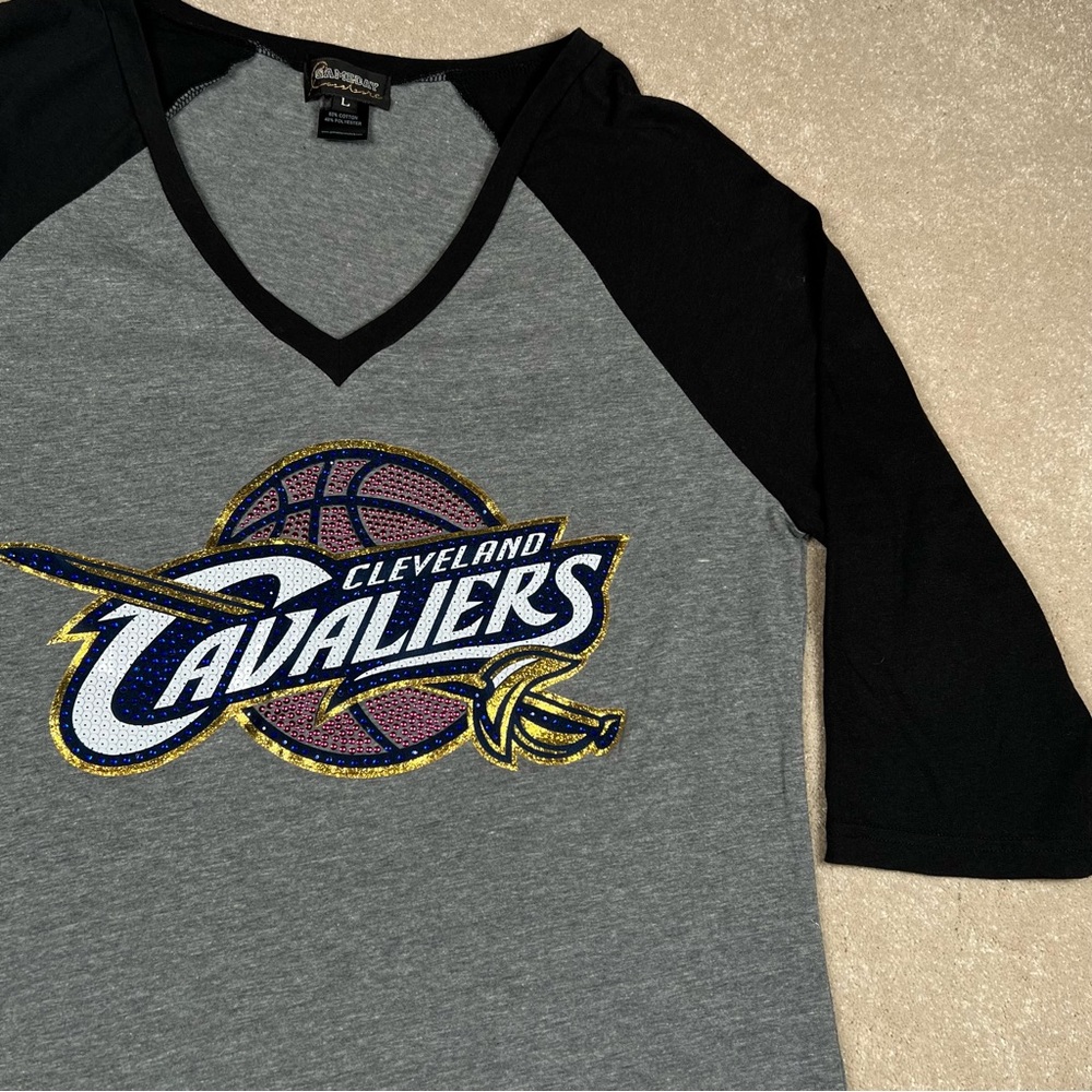 Cleveland Cavaliers Game Day Couture Sequin 3 quarter V neck T-Shirt Women's Lg‎